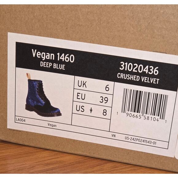 Dr Martens 1460 Deep Blue Crushed Velvet Boots - US 8 - Picture 7 of 8